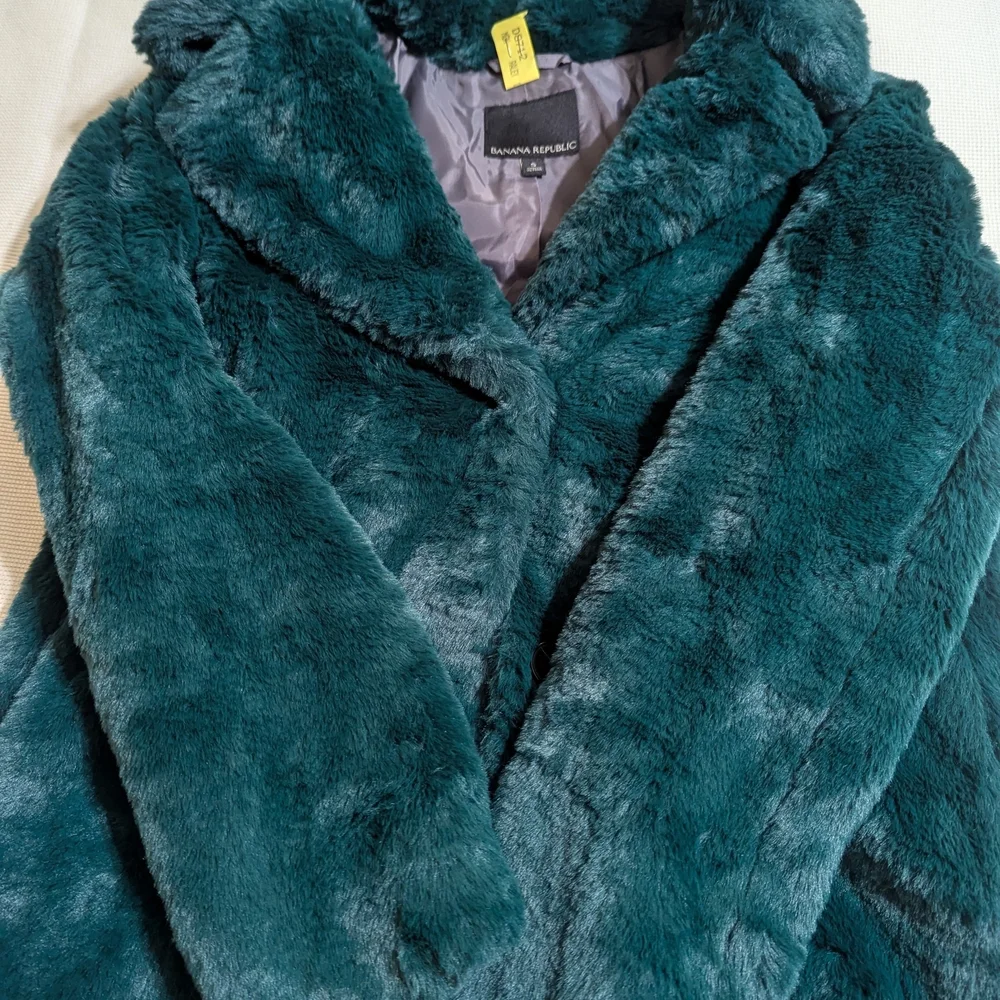 Banana Republic Green Faux Fur Coat - Picture 6 of 9